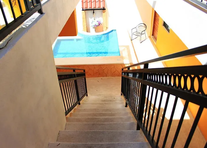 Maya 3*